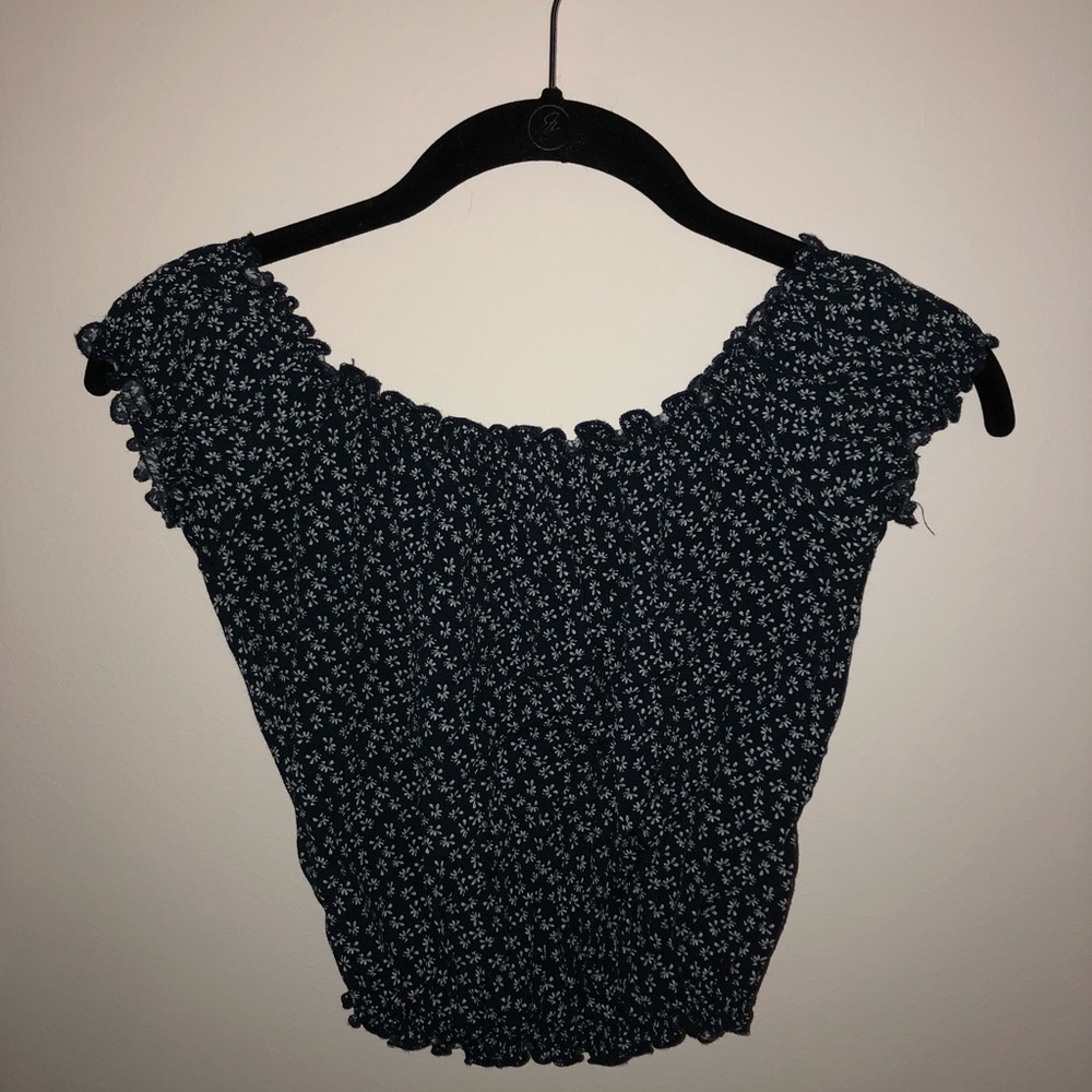 brandy melville navy rio crop top